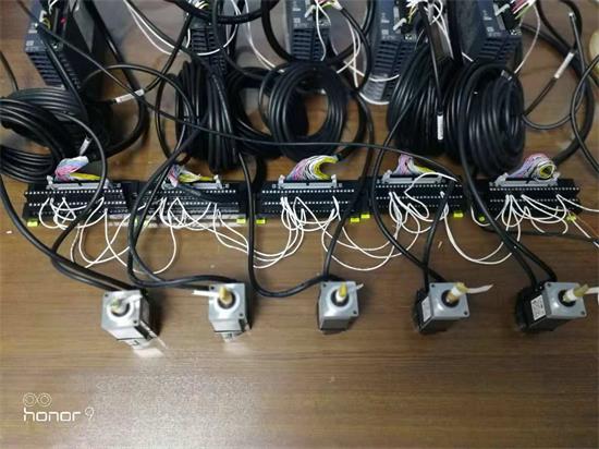 號(hào)外！號(hào)外_三菱定位新用法：FX5U內(nèi)置32軸總線(xiàn)定位！